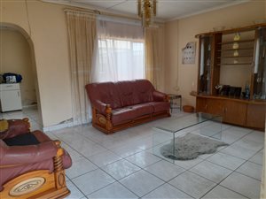 3 Bed House in Austerville