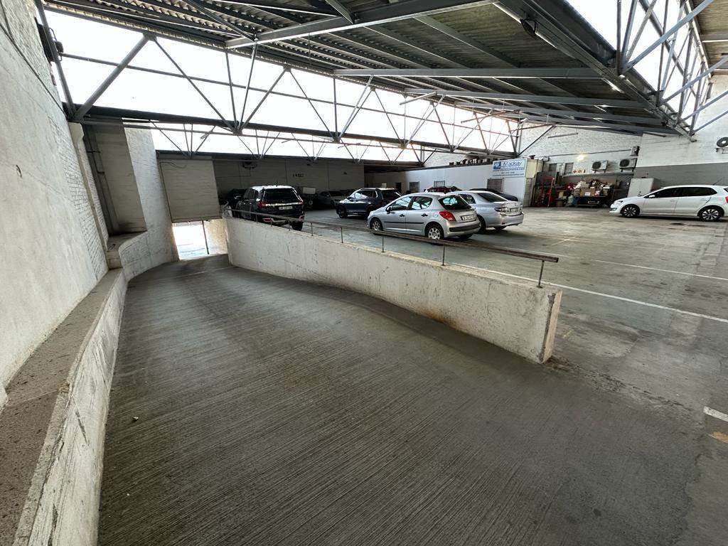450  m² Commercial space in Paarden Eiland photo number 28