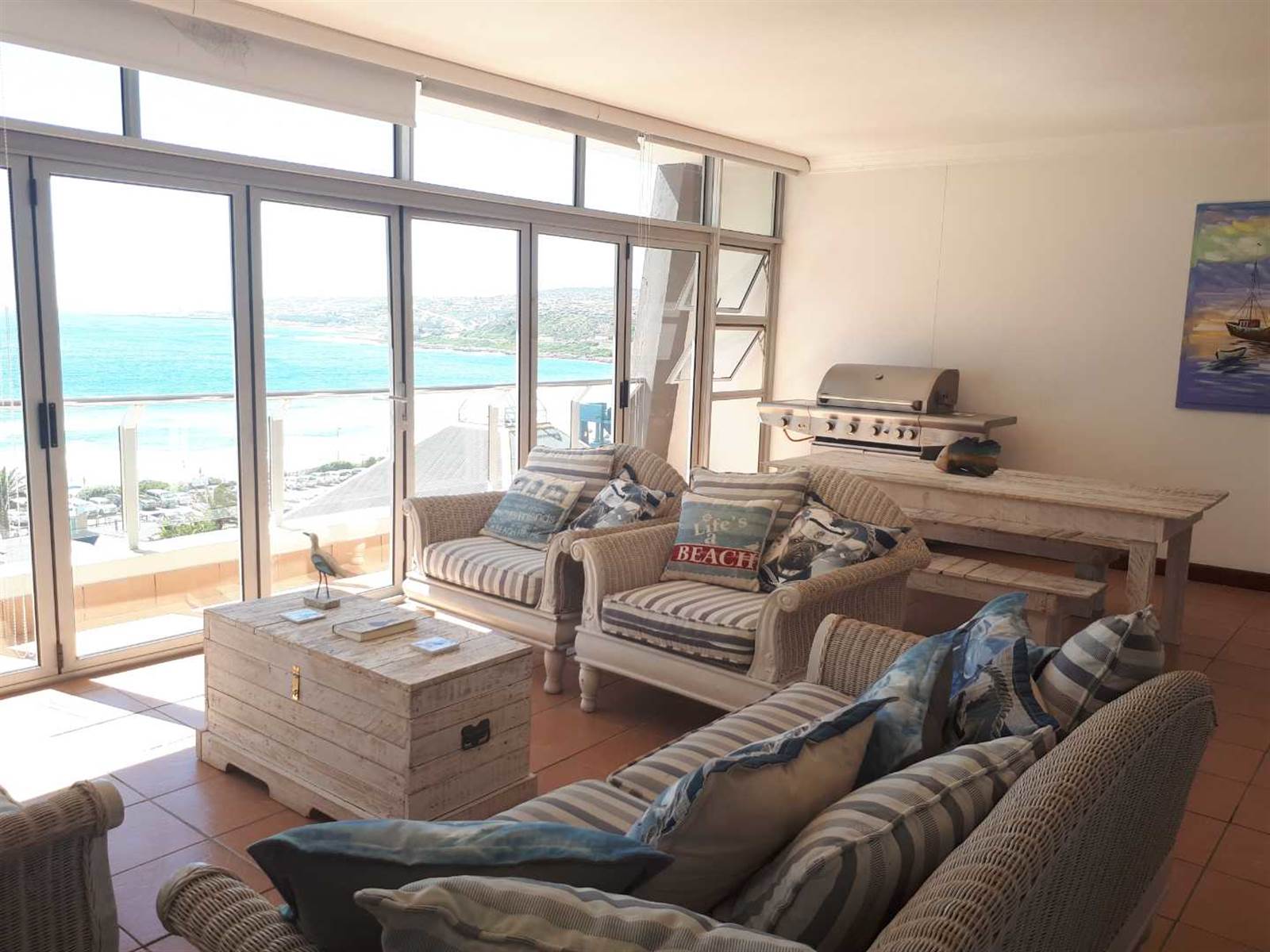 4 Bed Apartment in Diaz Beach photo number 1