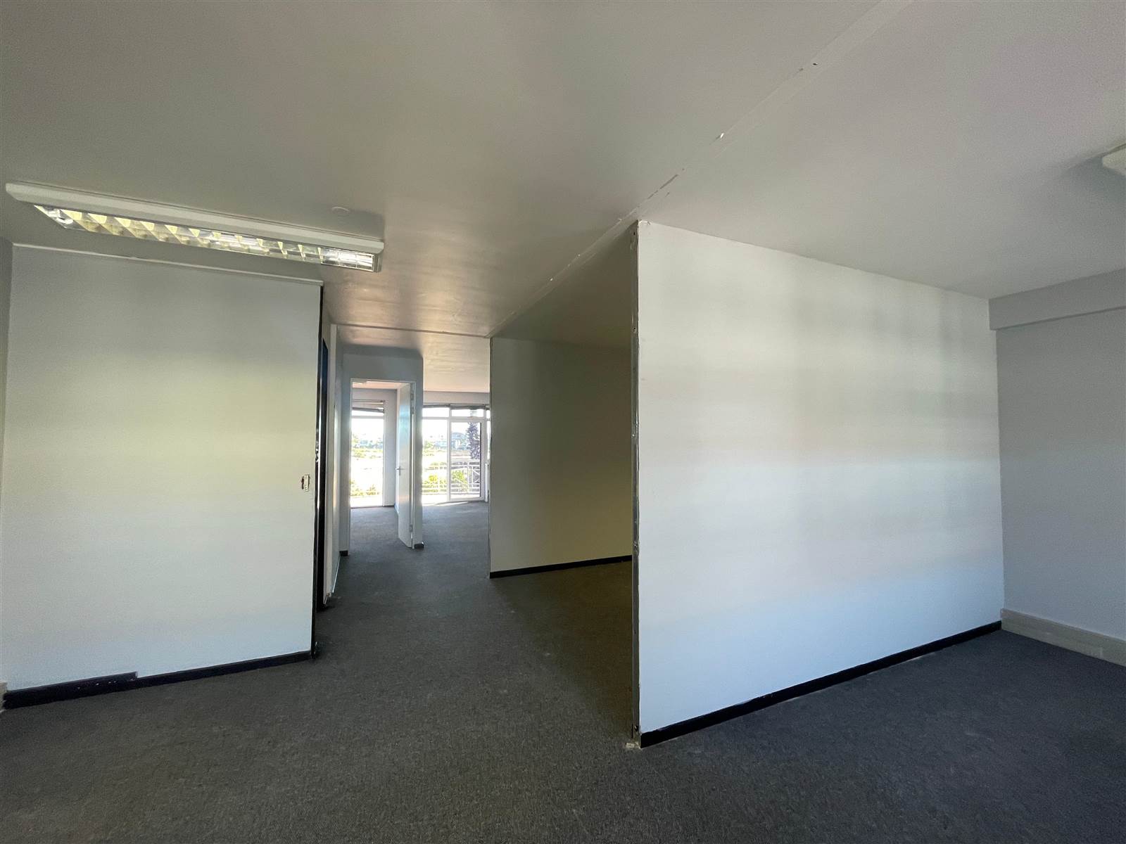 105  m² Commercial space in Century City photo number 17