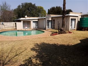 3 Bed House in Sunward Park