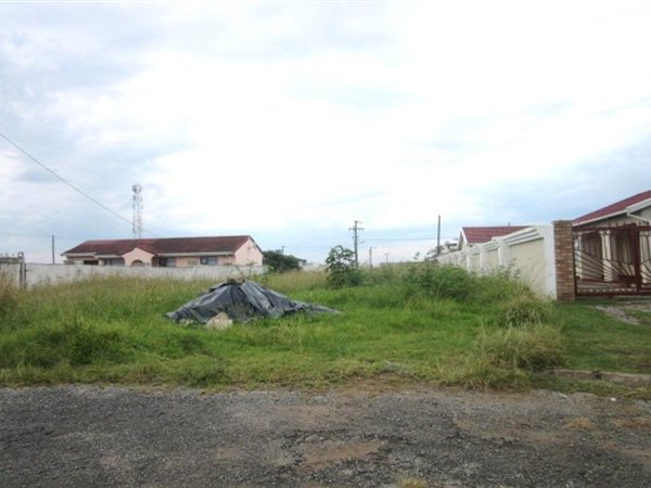 525 m² Land