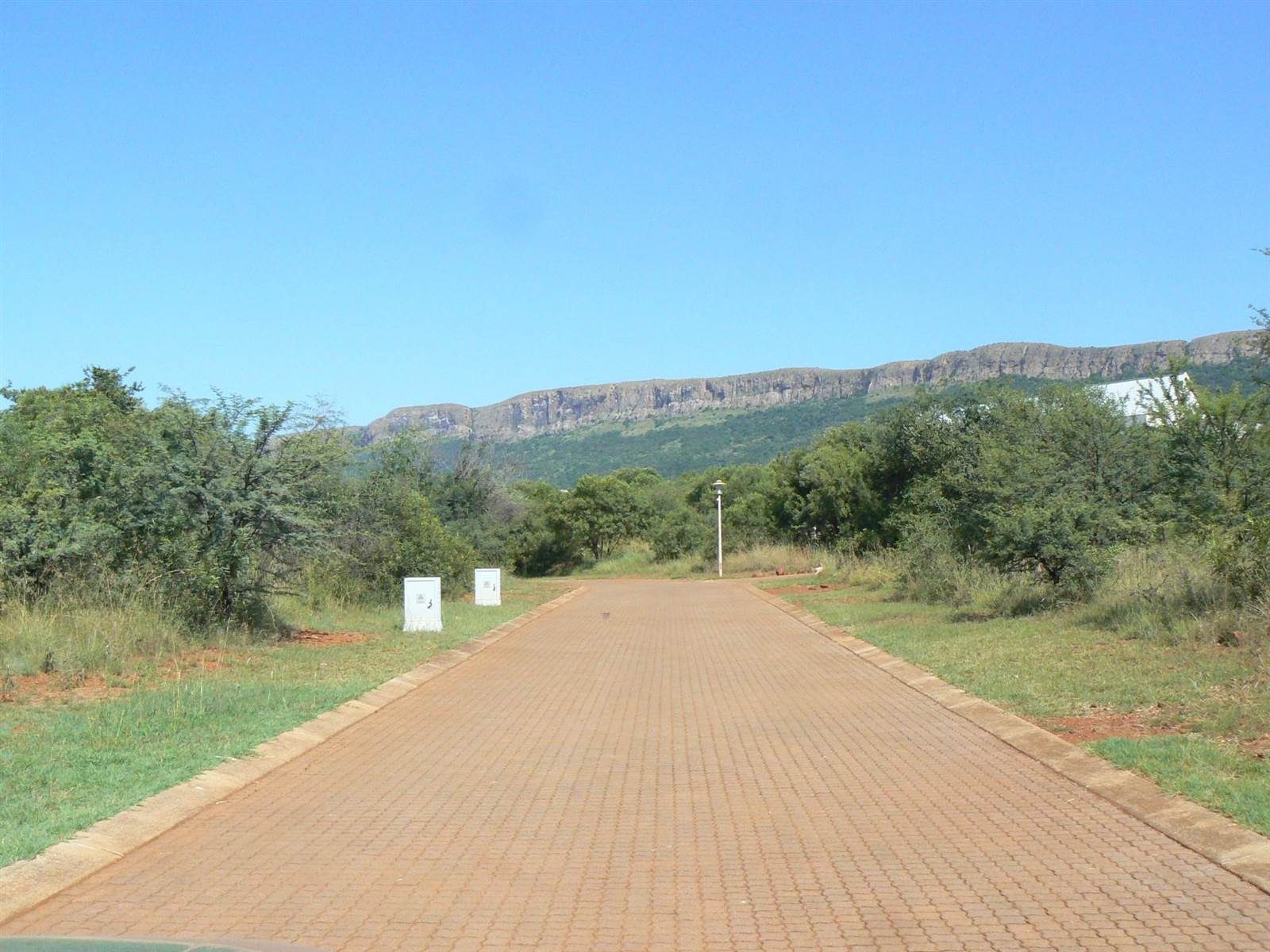 1082 m² Land available in Leloko photo number 7