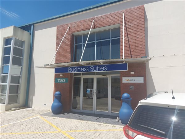 383  m² Office Space in Fairview