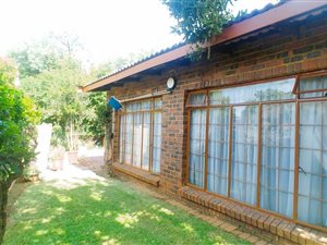 3 Bed House in Alphen Park