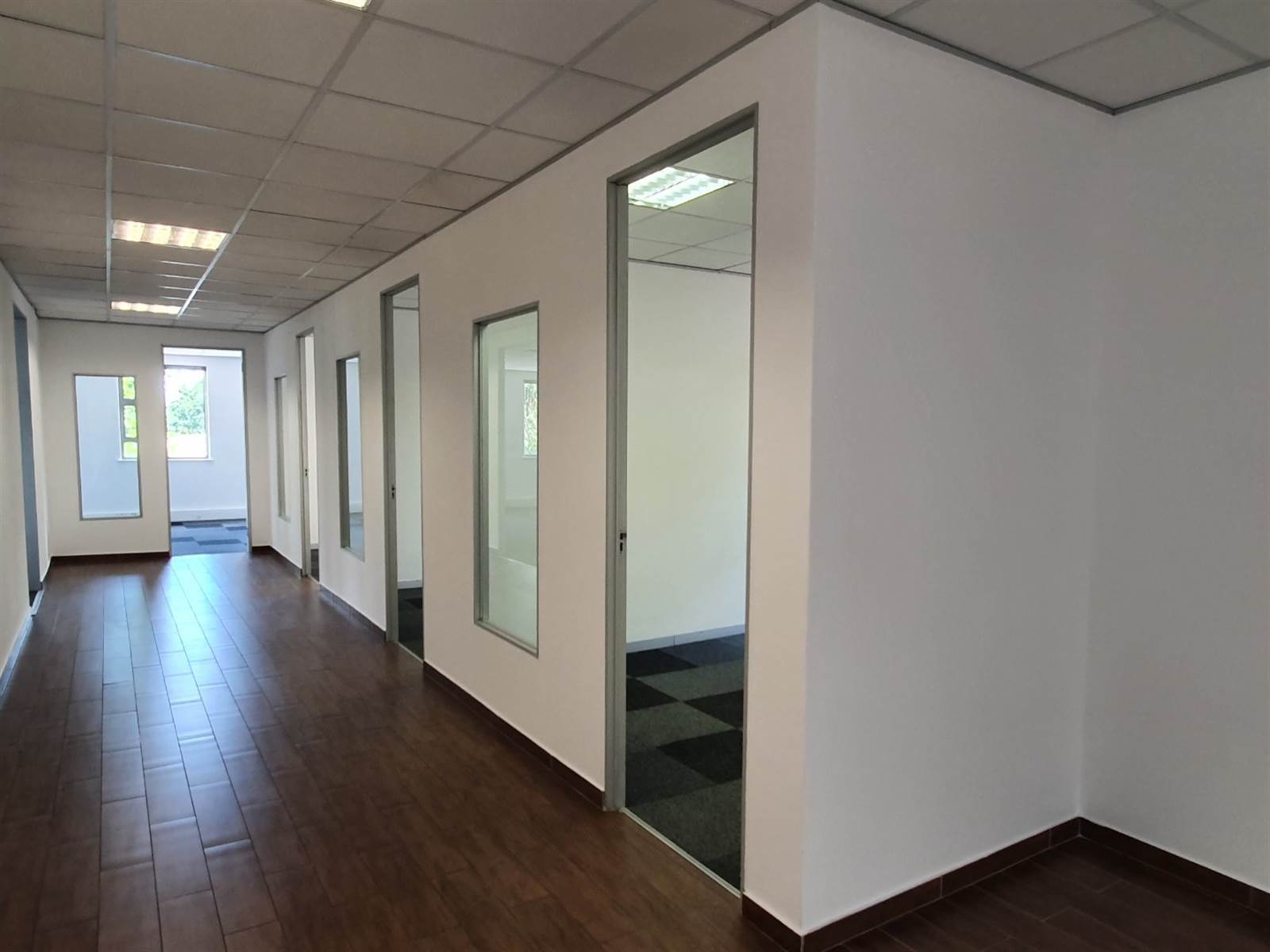 894  m² Commercial space in Bryanston photo number 11