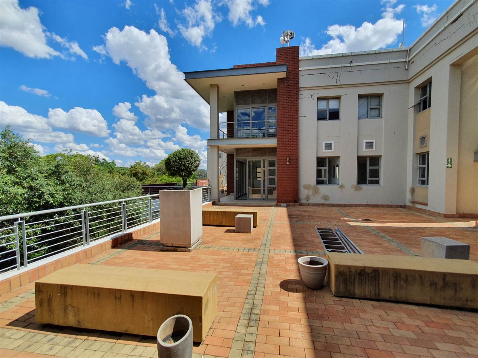 894  m² Commercial space in Bryanston photo number 9