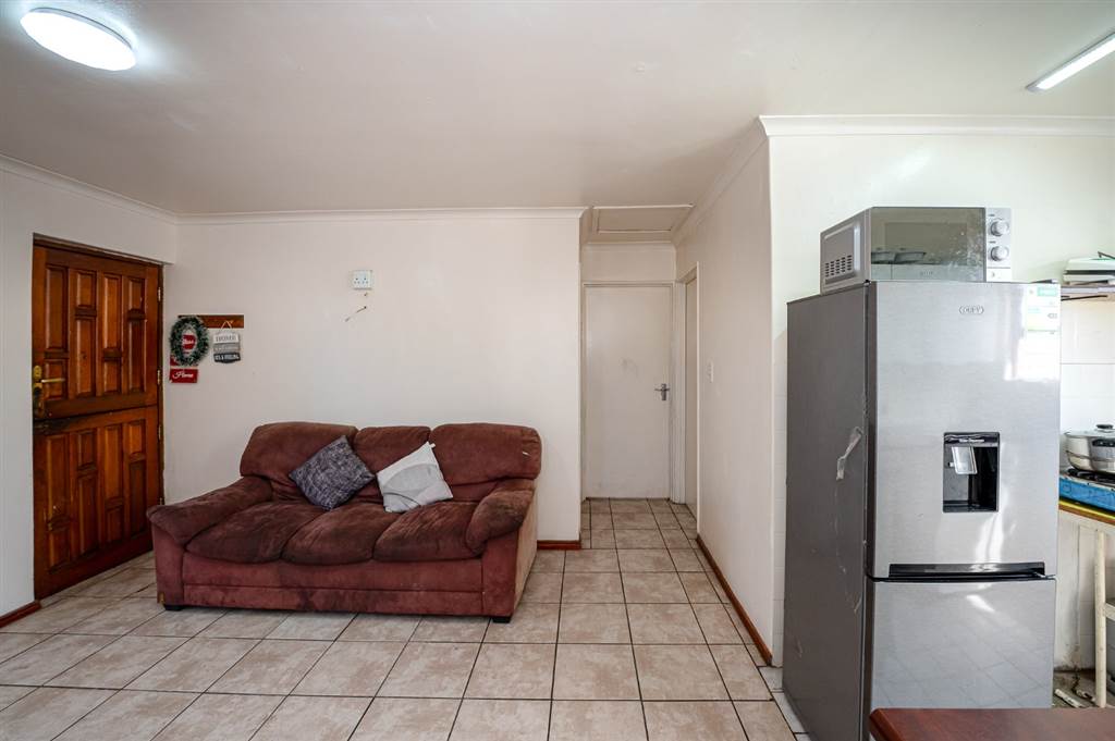 2 Bed House in Richwood photo number 14