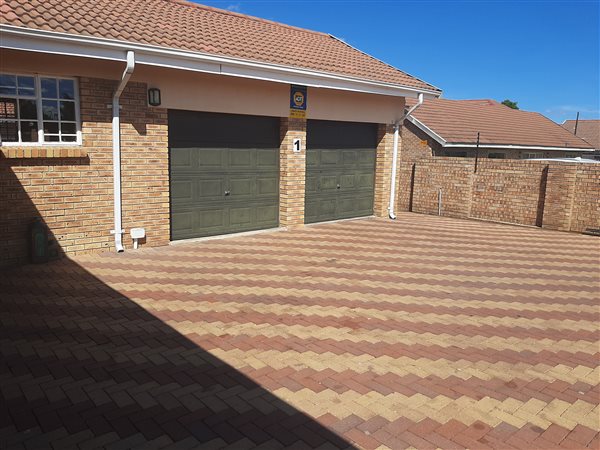 3 Bed Townhouse in Pioneer Park