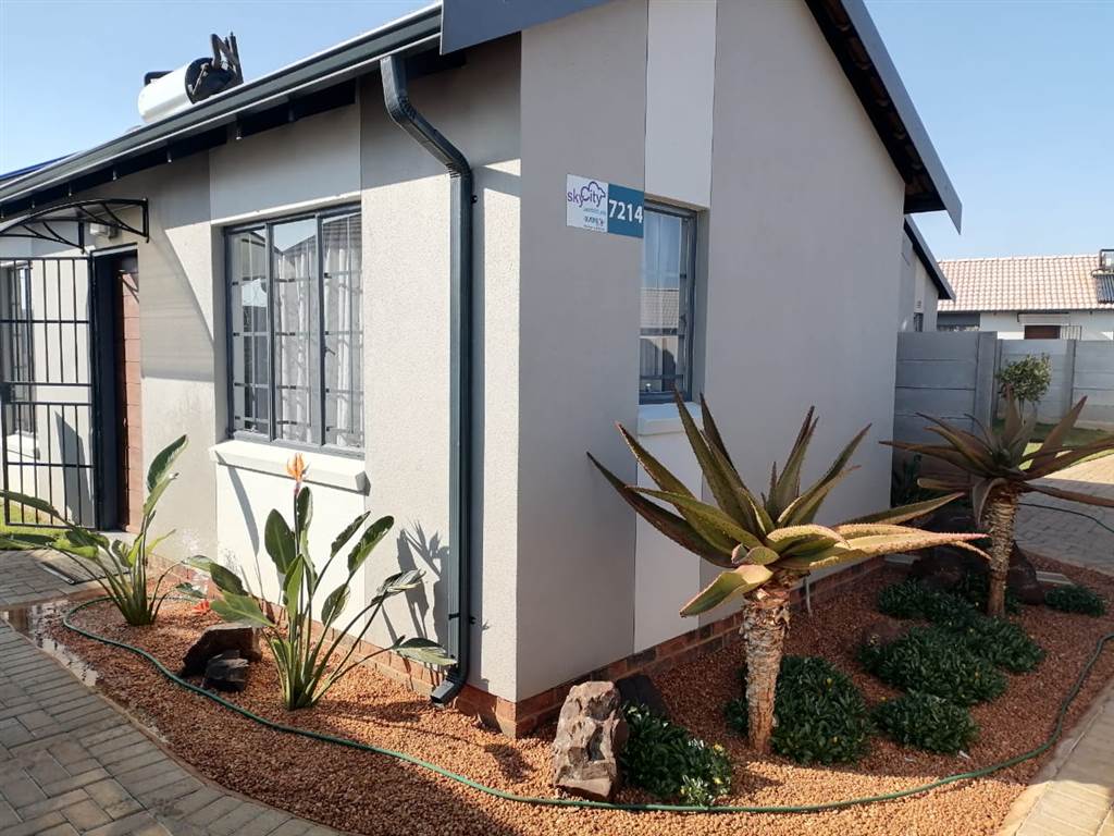 3 Bed House in Olifantsfontein photo number 11
