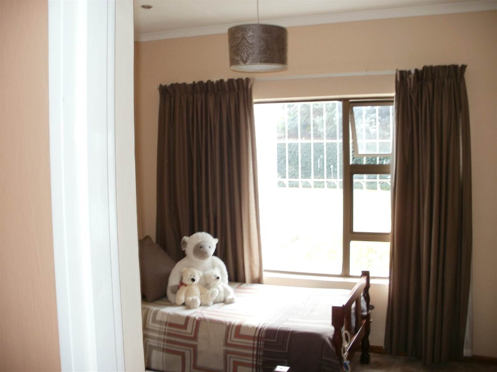 5 Bed House in Aliwal North photo number 21