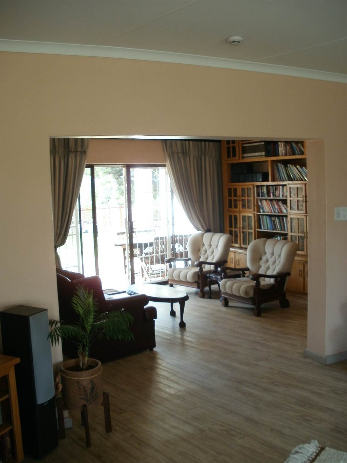 5 Bed House in Aliwal North photo number 2