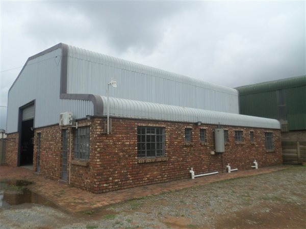 220 m² Industrial space 220 m² Industrial space