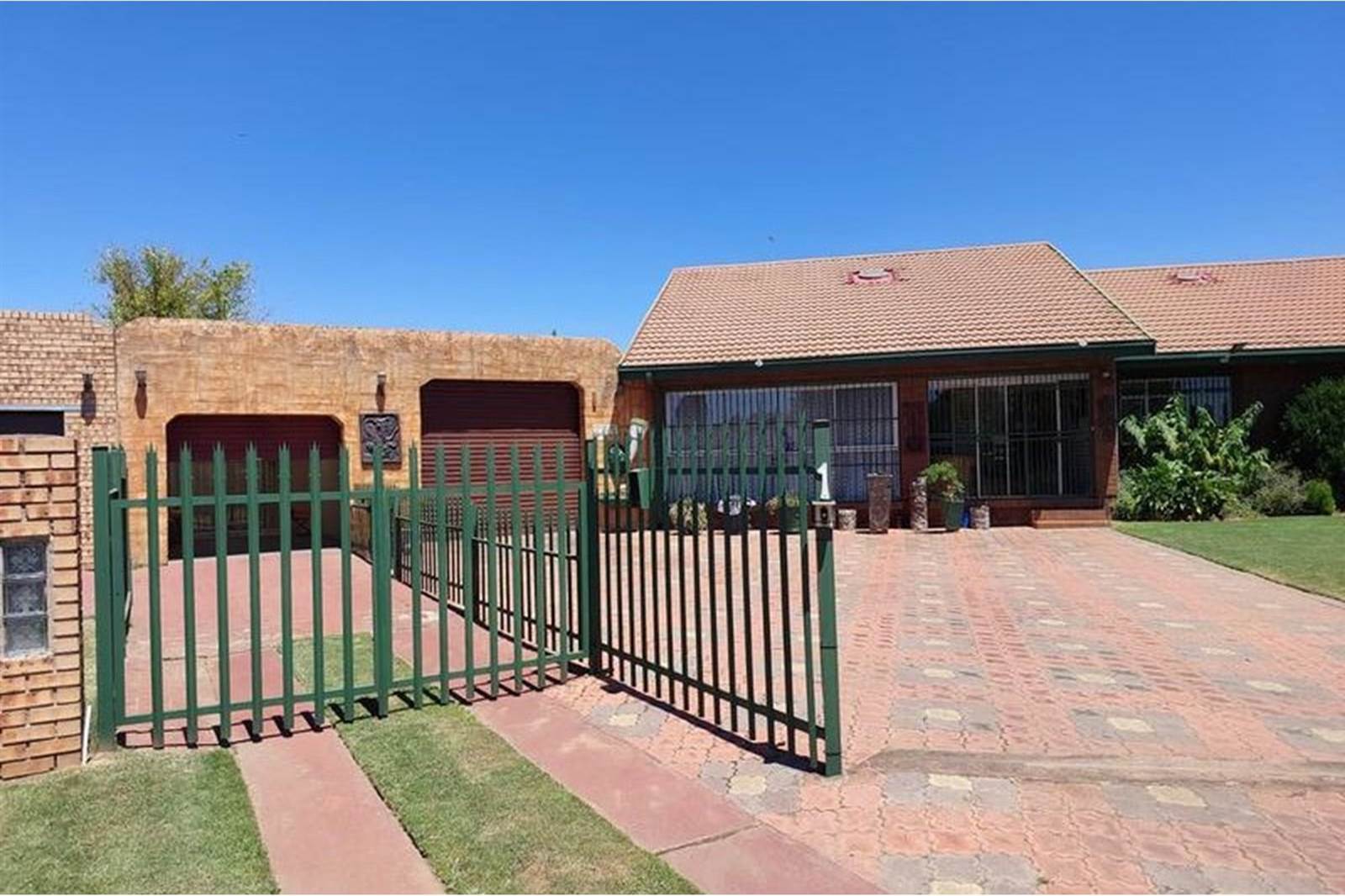 6 Bed House in Kriel photo number 13