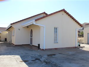 3 Bed House in Estcourt