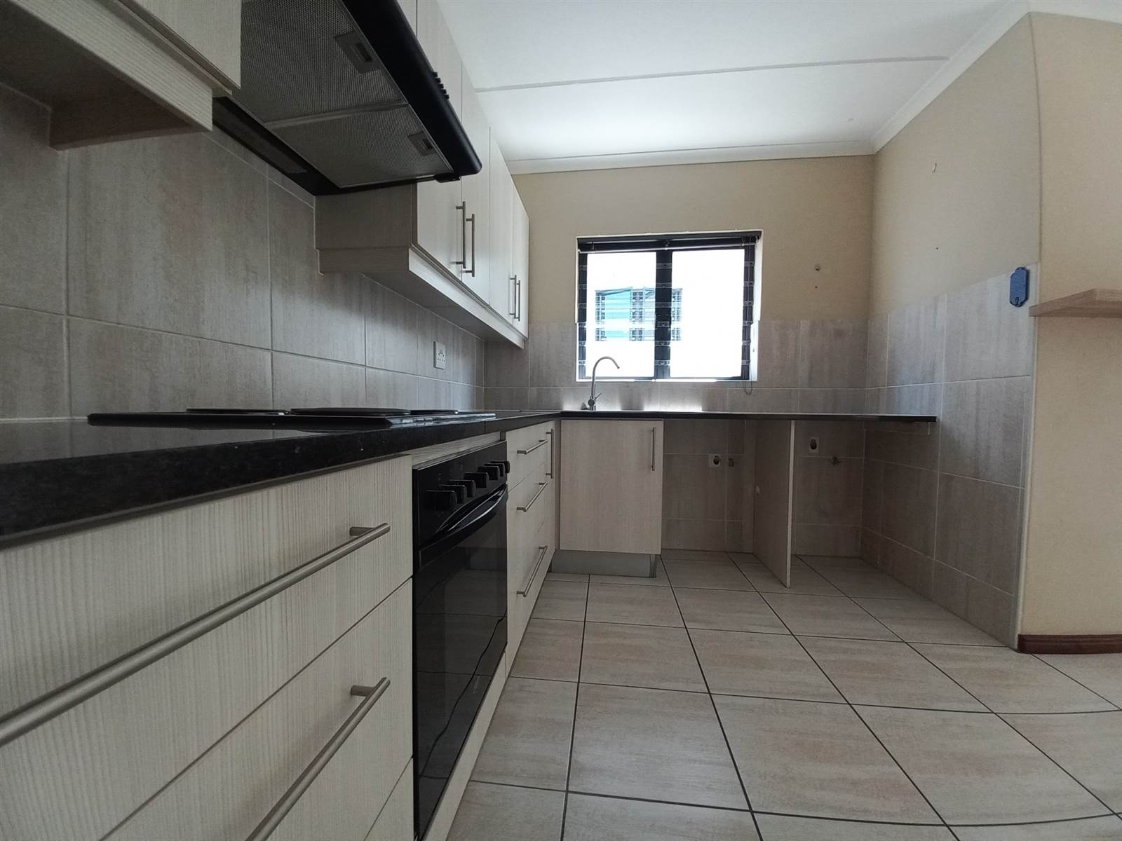 3 Bed House in Protea Heights photo number 9