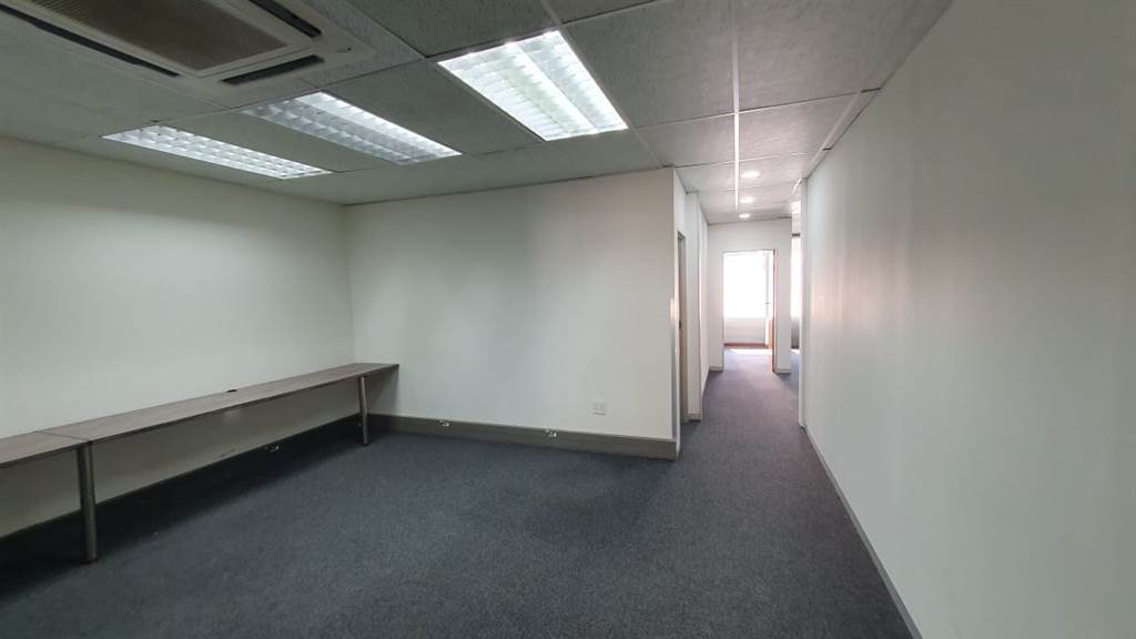 69  m² Commercial space in Lydiana photo number 4