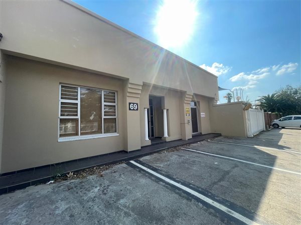 800  m² Commercial space in Ravenswood