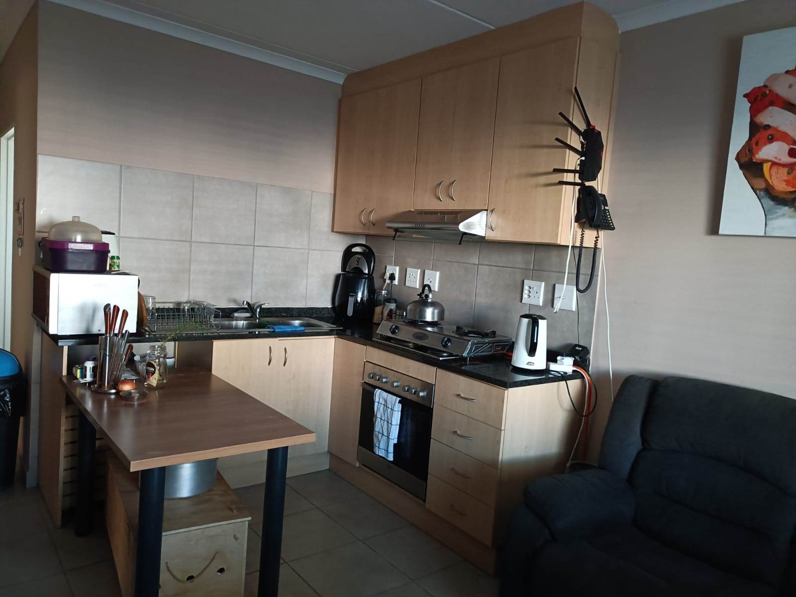 2 Bed Apartment in Kraaifontein Central photo number 6