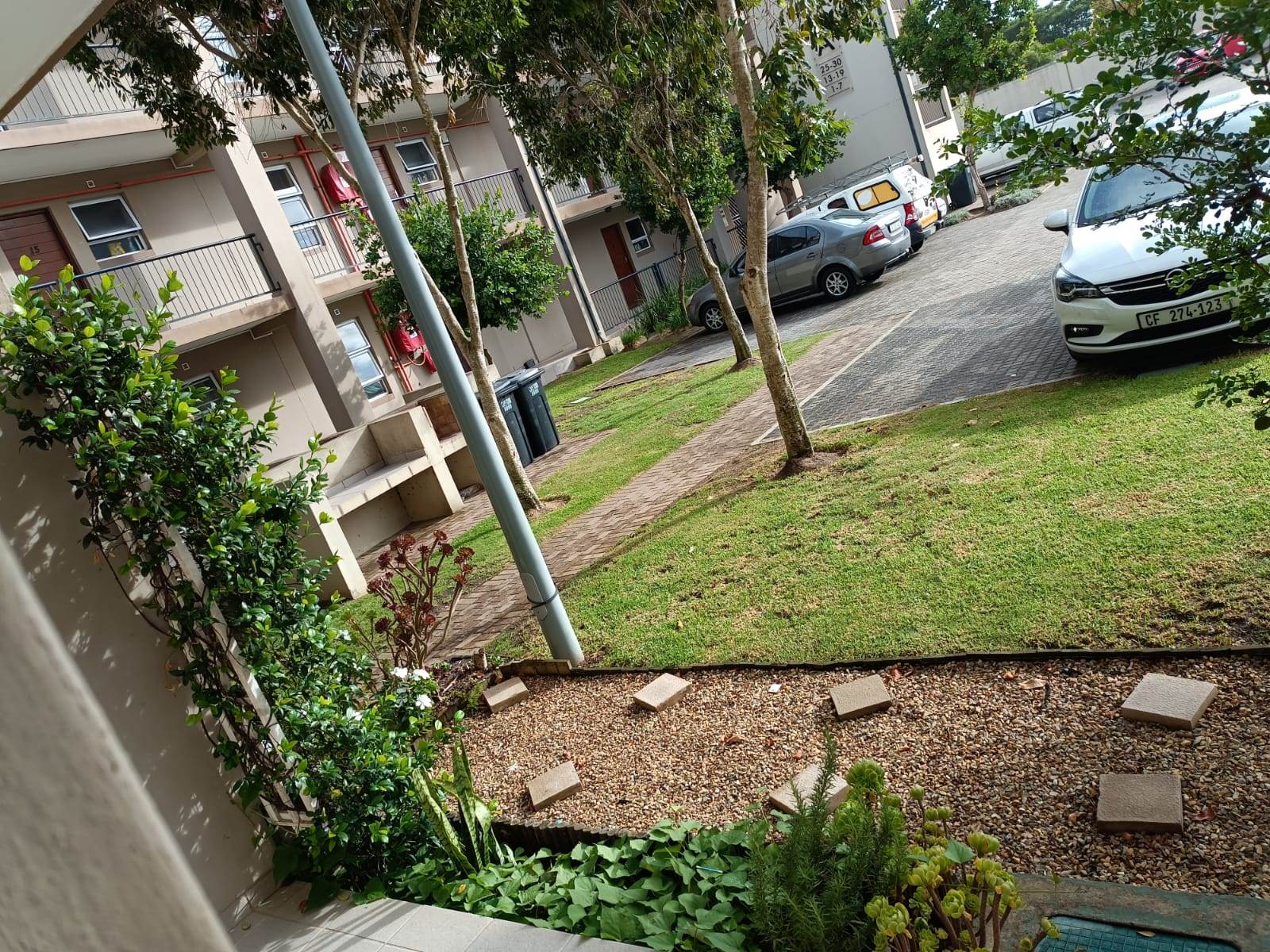 2 Bed Apartment in Kraaifontein Central photo number 21