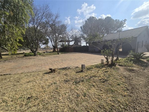 3 ha Smallholding 3 ha Smallholding