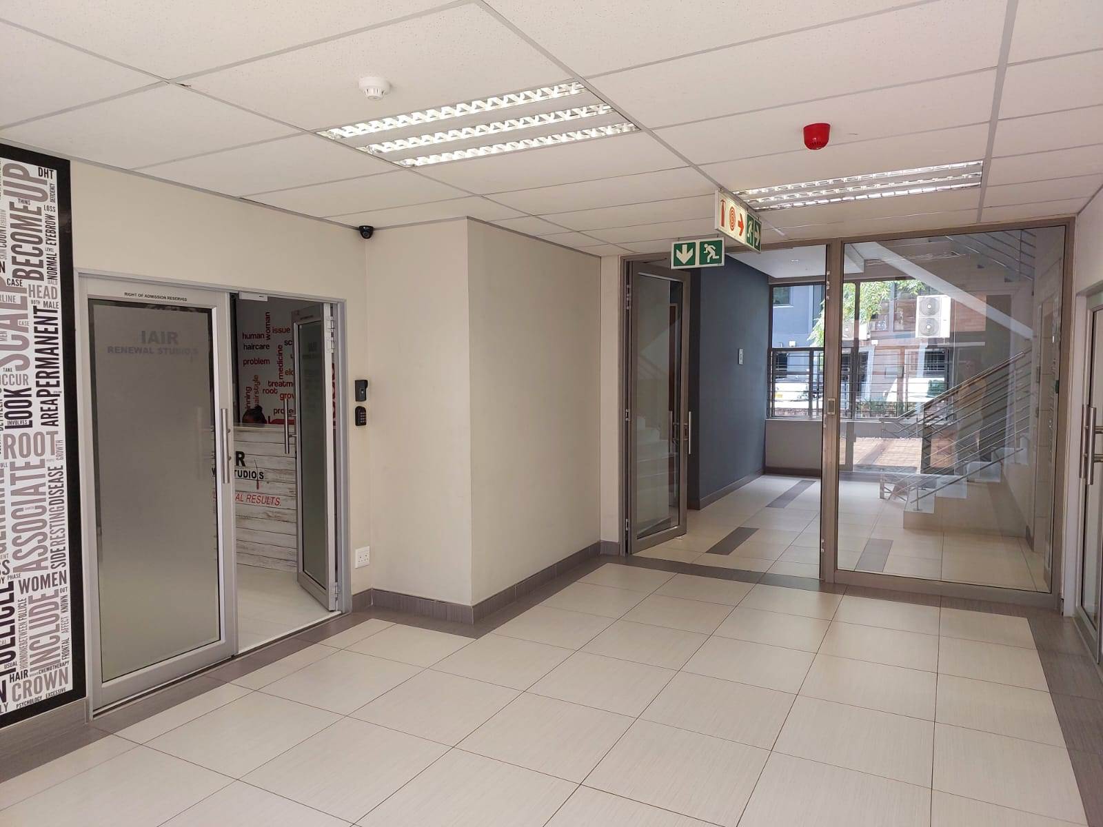 159.9  m² Commercial space in Bryanston photo number 2