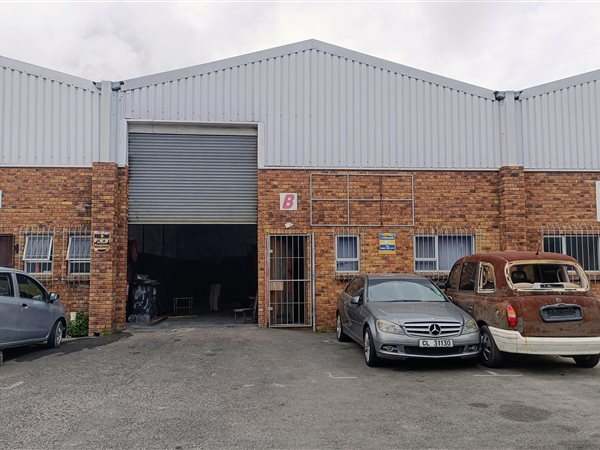 180  m² Industrial space