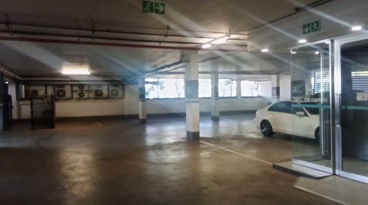 237  m² Commercial space in Parktown photo number 4