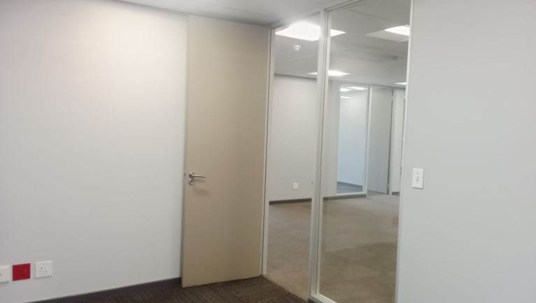 237  m² Commercial space in Parktown photo number 14