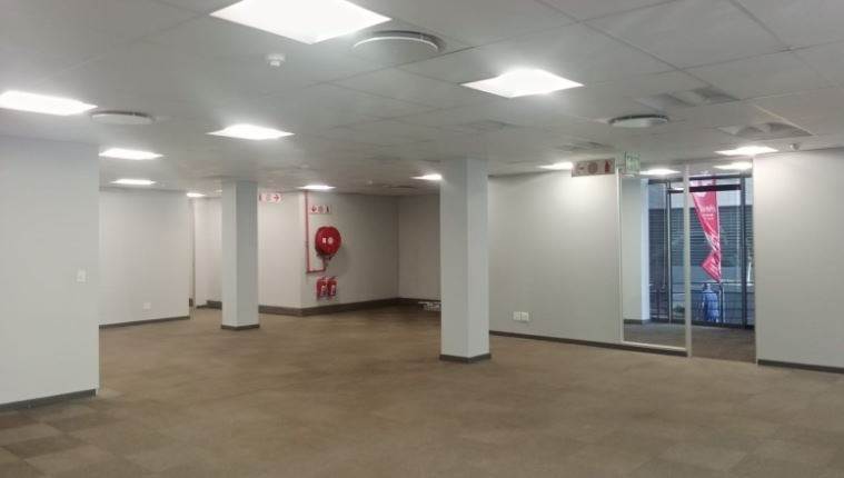 237  m² Commercial space in Parktown photo number 19