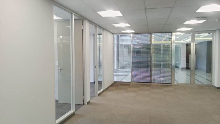 237  m² Commercial space in Parktown photo number 11