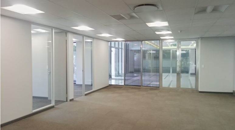 237  m² Commercial space in Parktown photo number 13
