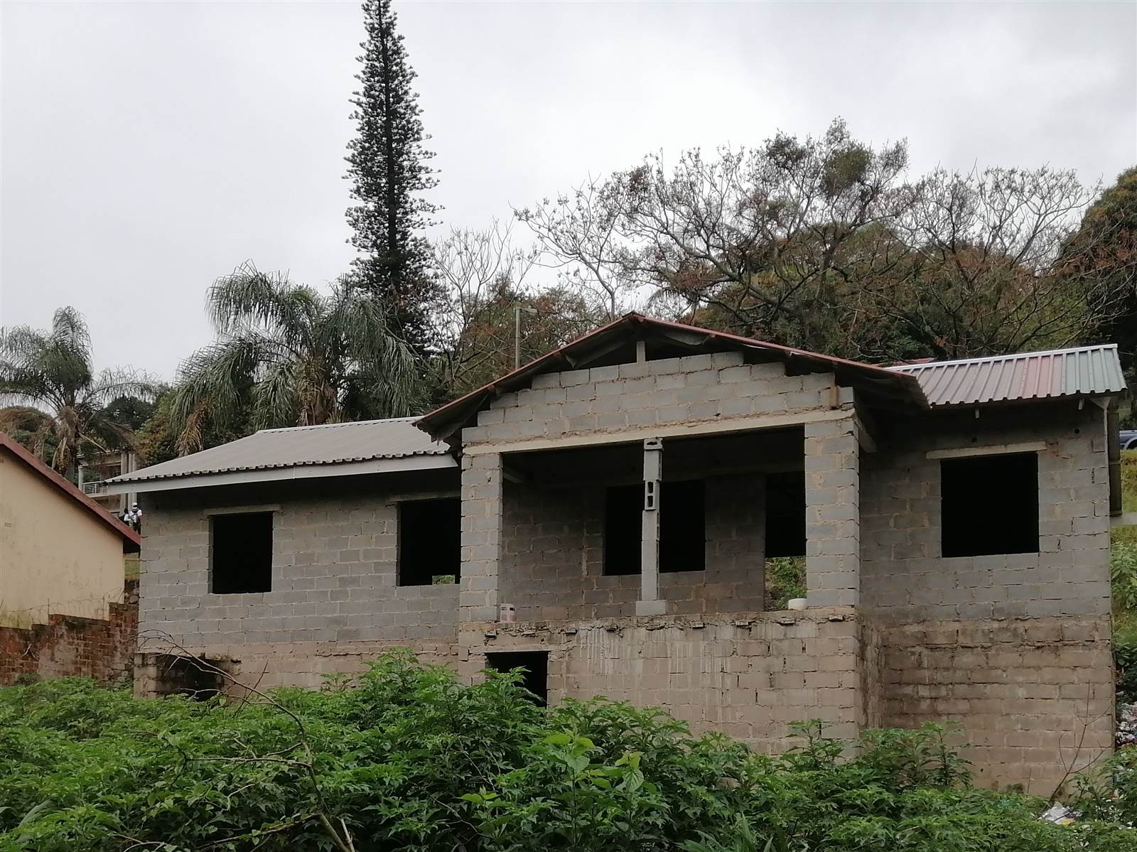 4 Bed House in Isipingo Hills photo number 1