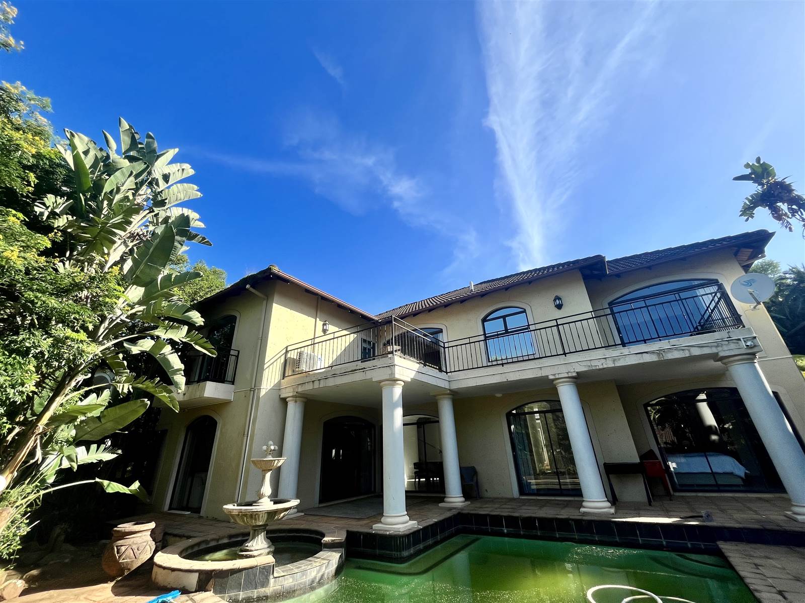 4 Bed House in La Lucia photo number 3