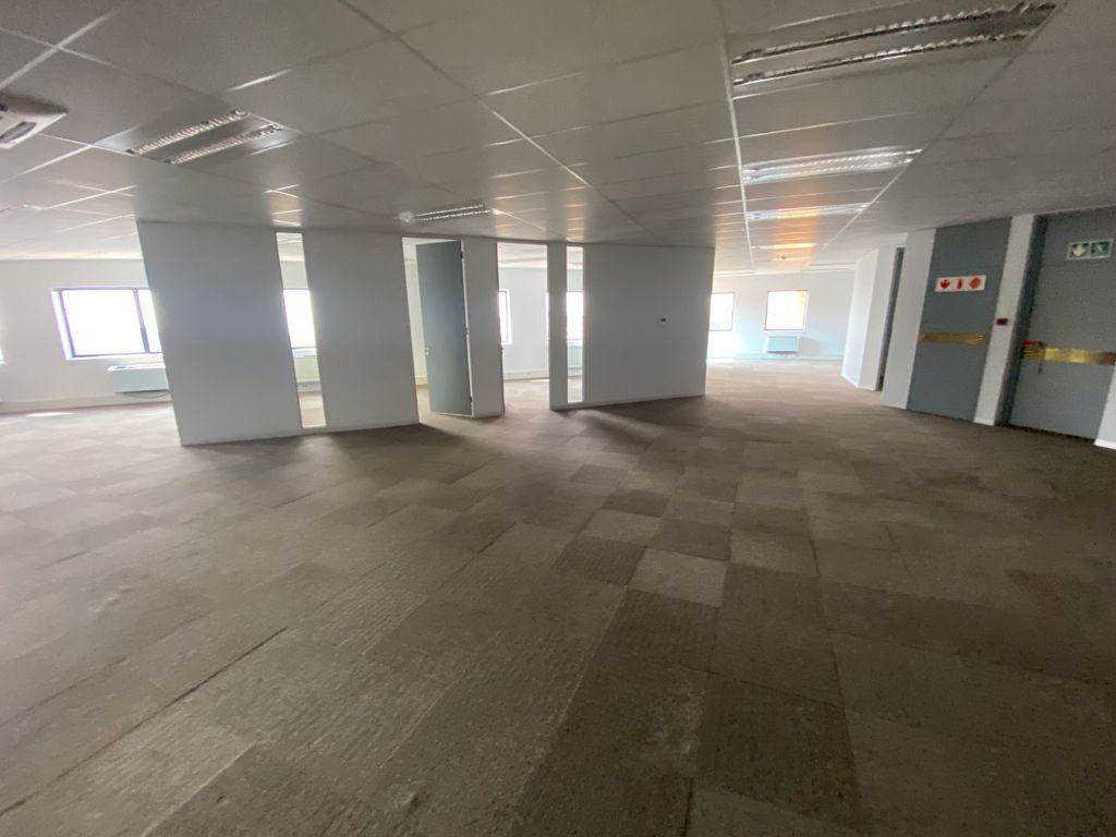 332  m² Commercial space in Parktown photo number 18