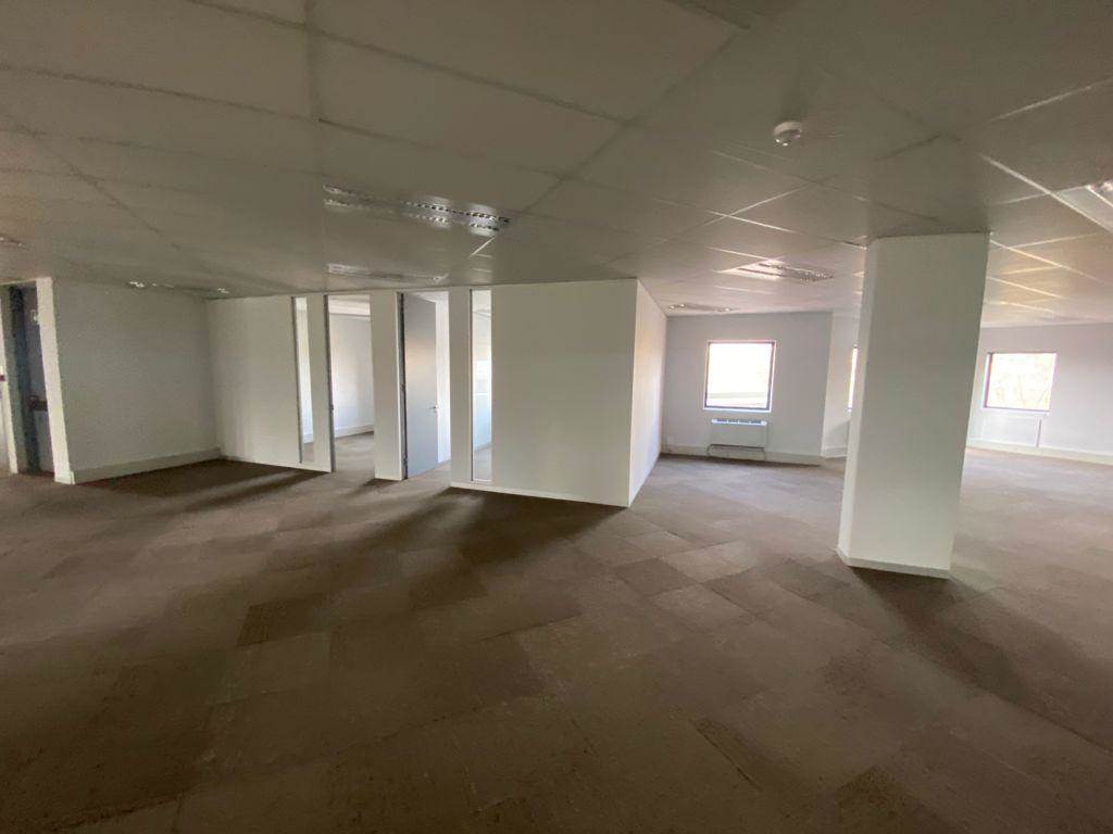 332  m² Commercial space in Parktown photo number 19