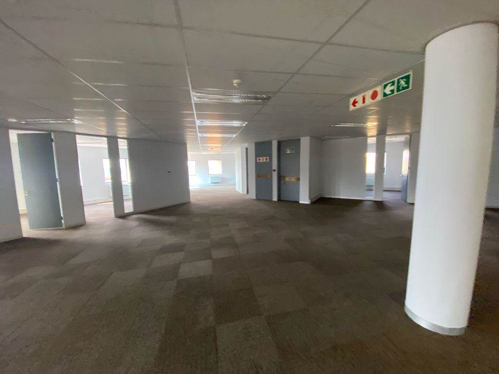 332  m² Commercial space in Parktown photo number 17