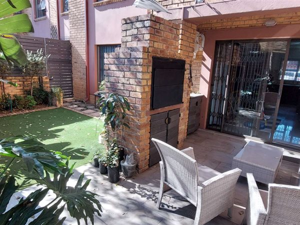 2 Bedroom Townhouse