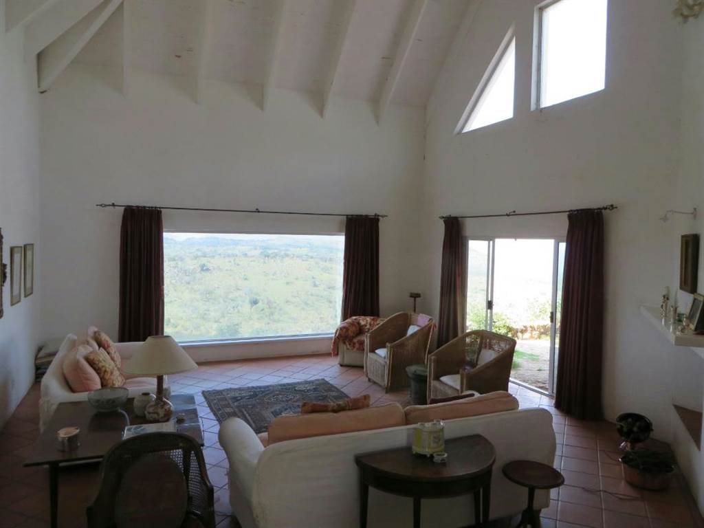 5 Bed House in Hartbeespoort Dam photo number 6