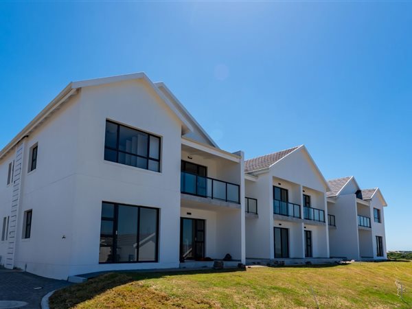 3 Bed Apartment in St Francis Bay