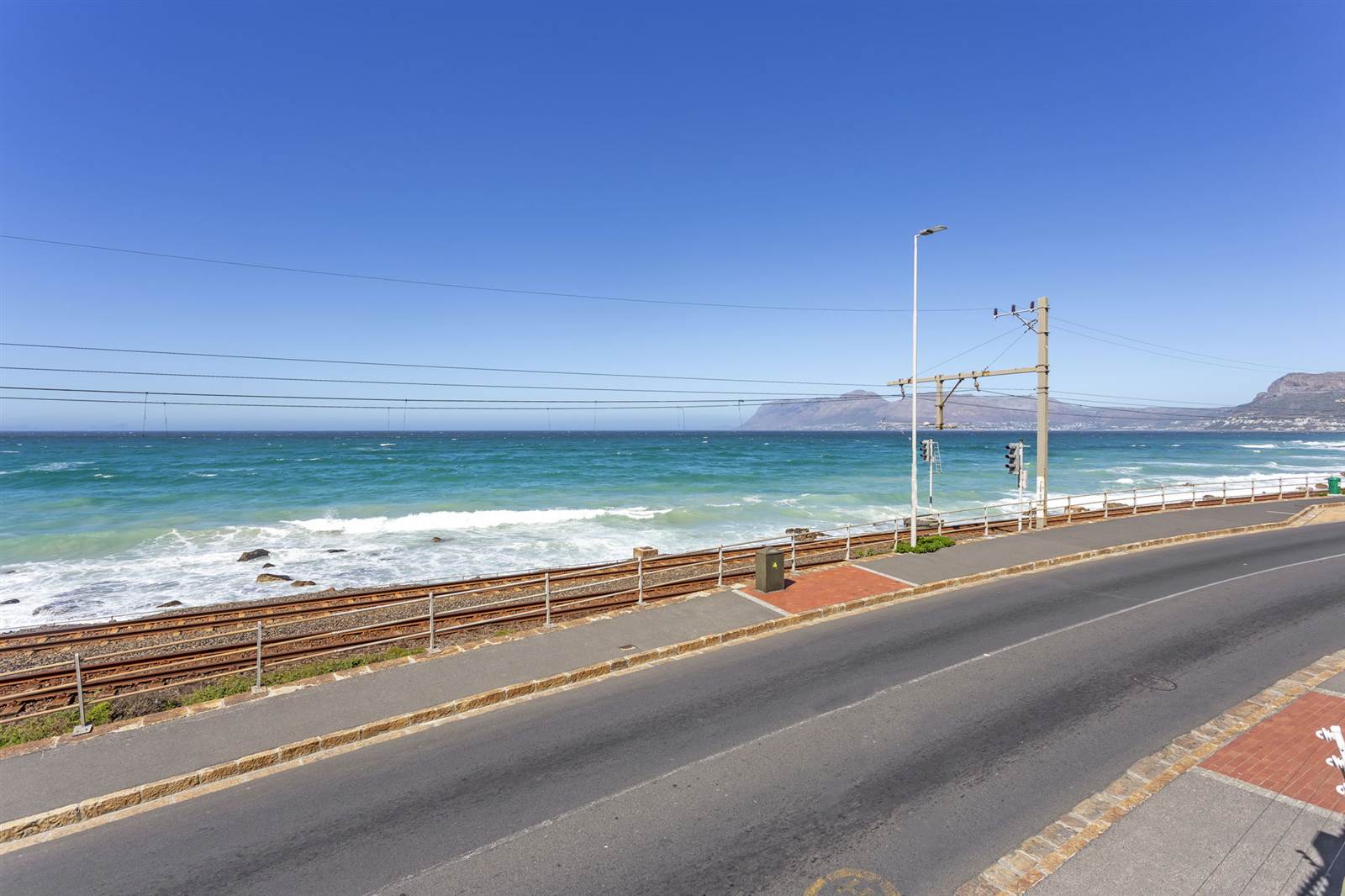 3 Bed House in Muizenberg photo number 26
