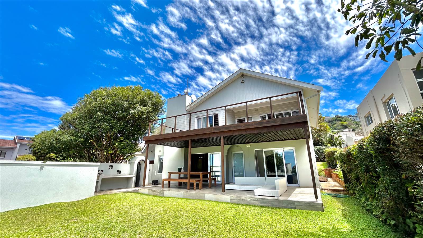 4 Bed House in Compensation Beach photo number 1