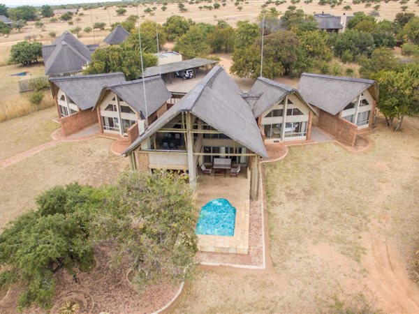 4 Bedroom House 4 Bedroom House