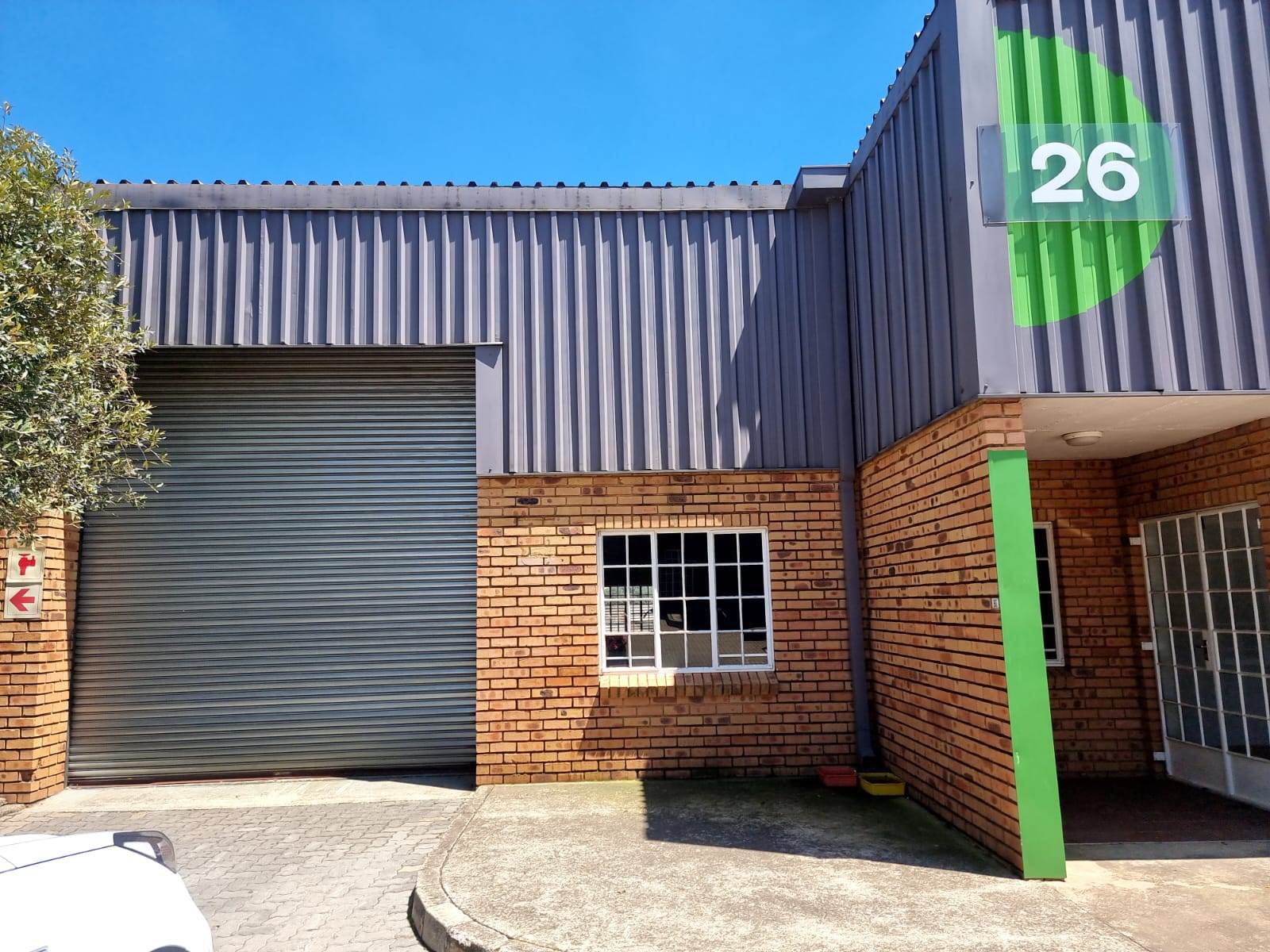 329  m² Industrial space in Silverton photo number 1
