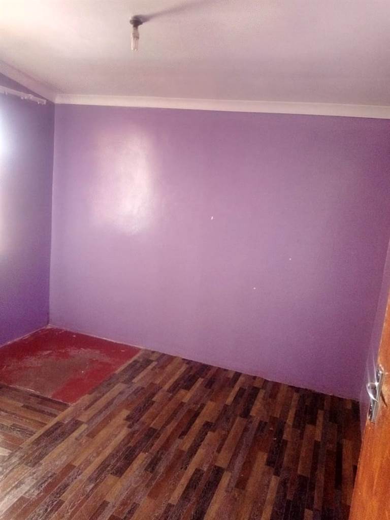 3 Bed House in Thabong photo number 18
