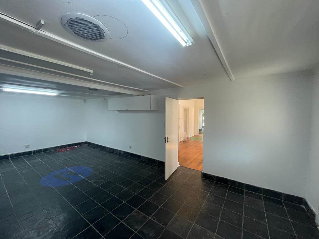 170  m² Commercial space in Rosebank photo number 10
