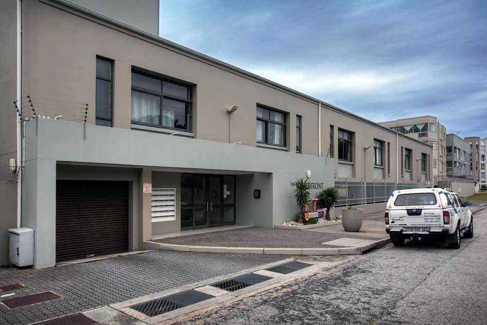 2 Bed Apartment in Humewood photo number 4