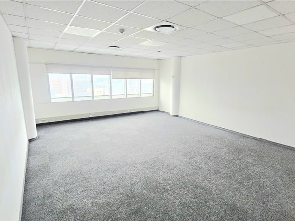 453.9  m² Office Space