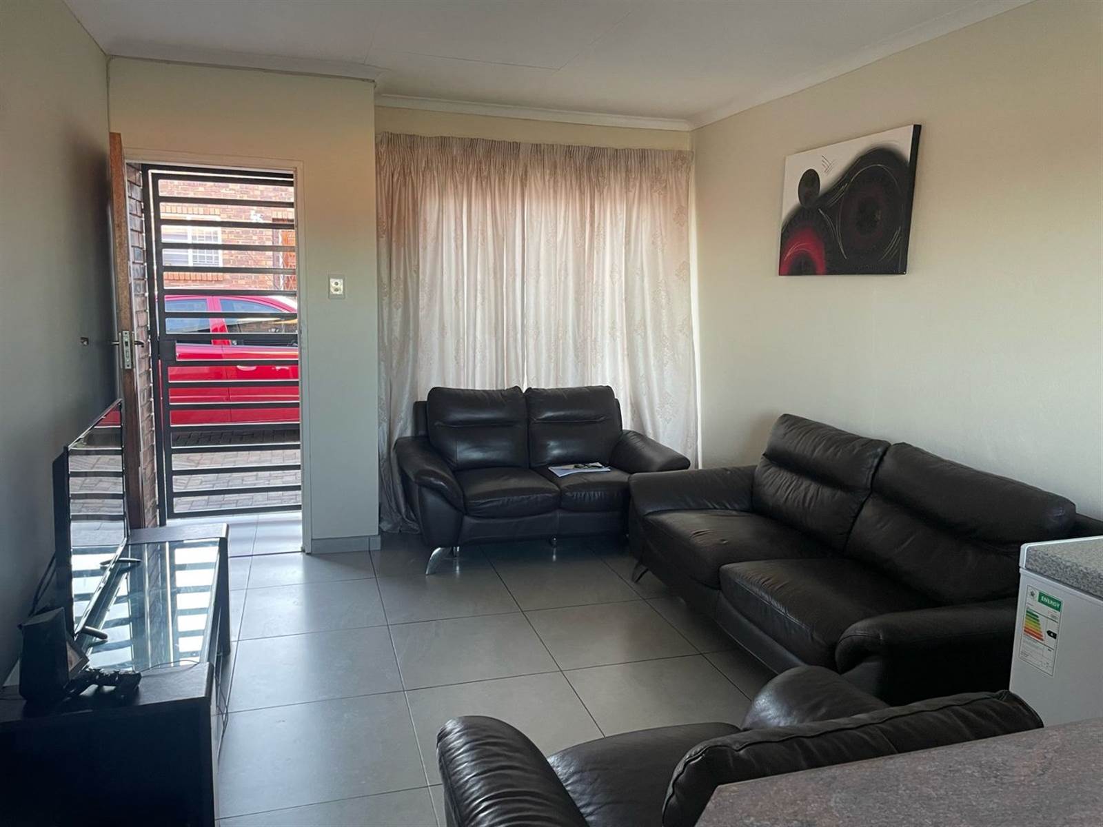 3 Bed Townhouse in Grobler Park photo number 20