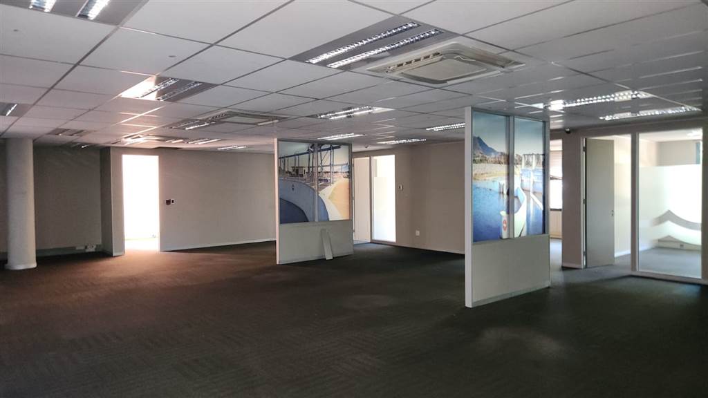 875  m² Commercial space in Centurion CBD photo number 25